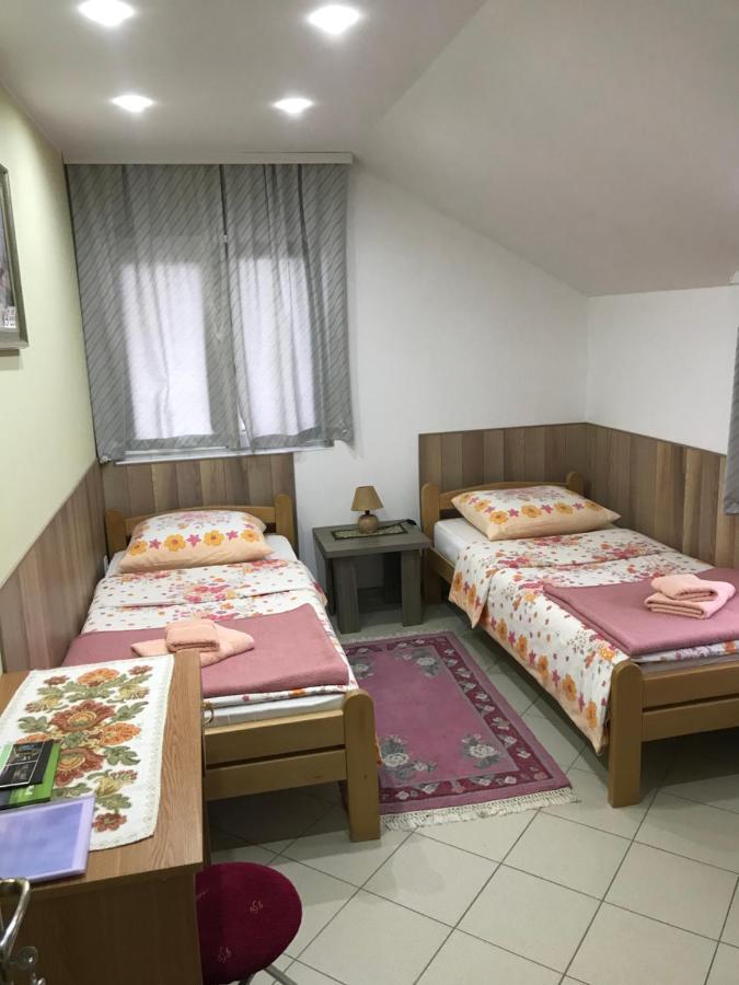 Guesthouse Rebel Deliblato Bagian luar foto