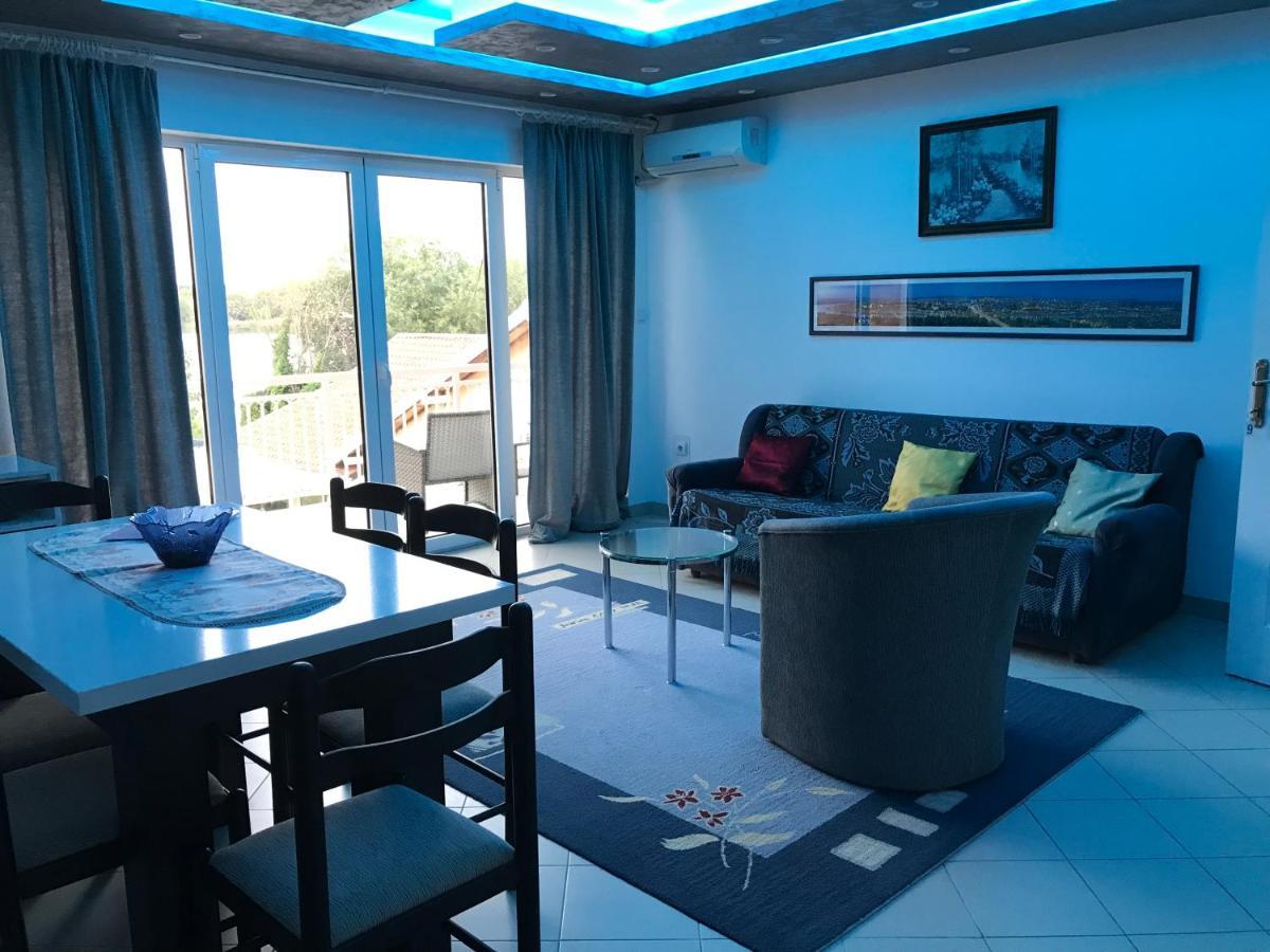 Guesthouse Rebel Deliblato Bagian luar foto