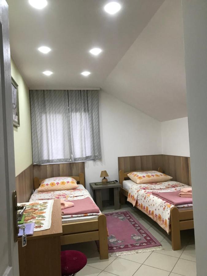 Guesthouse Rebel Deliblato Bagian luar foto