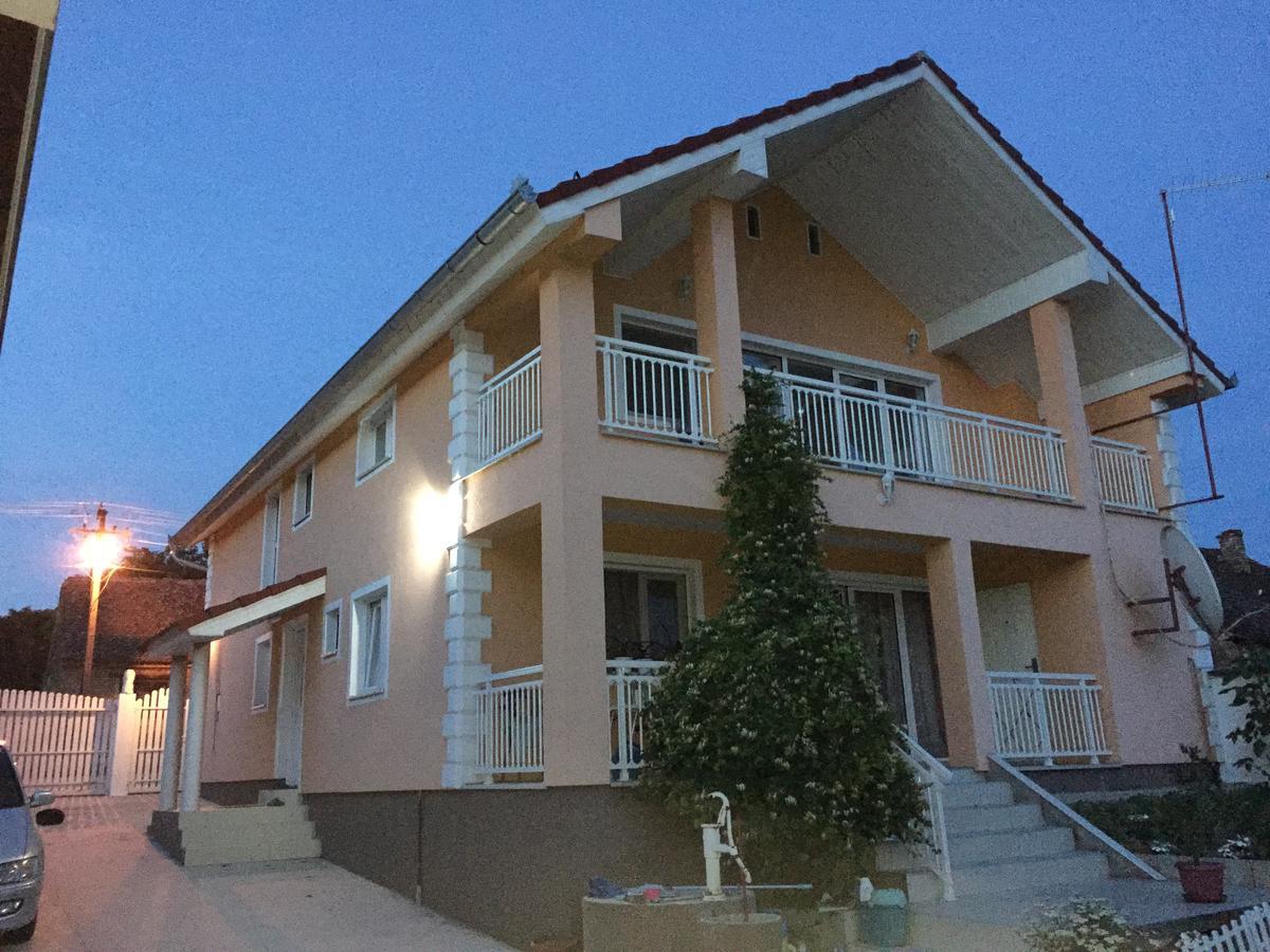 Guesthouse Rebel Deliblato Bagian luar foto