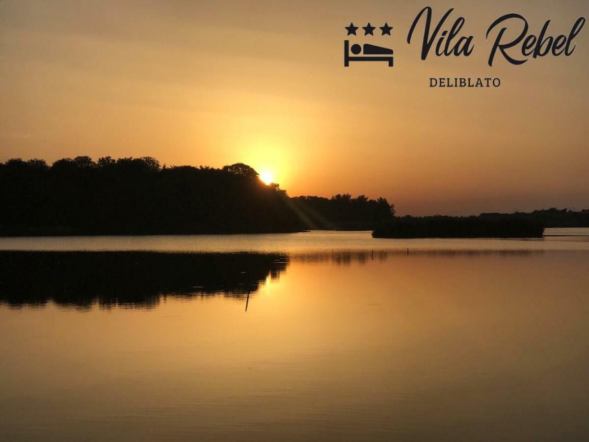 Guesthouse Rebel Deliblato Bagian luar foto